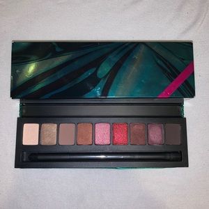 MAC eyeshadow palette